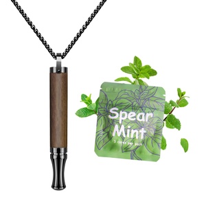 Collier respirant artisanal en noyer foncé et acier noir, à la menthe verte, non électrique, sans nicotine, compagnon quotidien - Product Image 1
