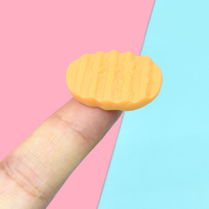 Juguete de simulación de comida y juego: Pastel de patatas DIY, Pastel de patatas ondulado, Adorno de patatas fritas de resina - Product Image 2