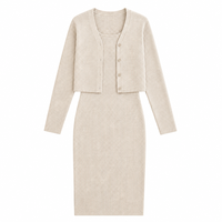 Ensemble Robe Midi et Cardigan en Maille Côtelée Beige Personnalisé Col V Boutonné Devant Moulant Manches Longues OEM Vente en Gros