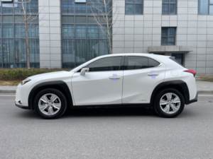 <span class=keywords><strong>Lexus</strong></span> UX Modèle 2020, 260h, Édition Explore Cool, avec Système d'Énergie <span class=keywords><strong>Hybride</strong></span> Professionnel, à un <span class=keywords><strong>Prix</strong></span> d'Exportation Relativement Bas - Product Image 4