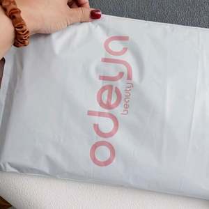 Enveloppes en plastique personnalisées, enveloppes postales en polyéthylène noir mat de luxe, enveloppes personnalisées pour vêtements - Product Image 4