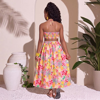 Robe deux pièces à imprimé floral pour adolescente, col halter et ourlet fendu, garantissant une liberté de mouvement pour les vacances d'été et les fêtes à la plage