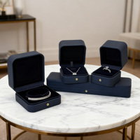 Fandiji Custom ized Logo PU Leder material Quadratischer Schmuck Verpackungs set Boxen Großhandel OEM & ODM Direkt verkauf Produkte für Ring