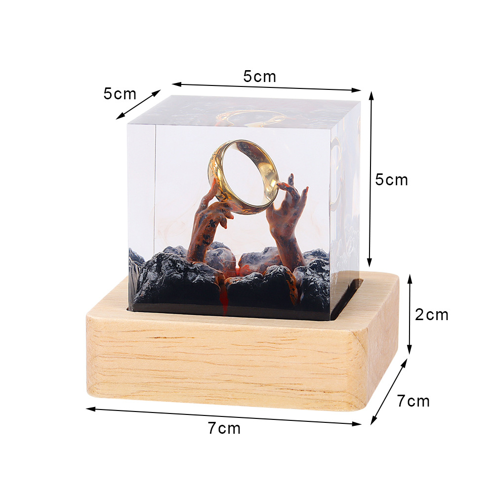 Resin lamp lord of the rings-human hand-warm light