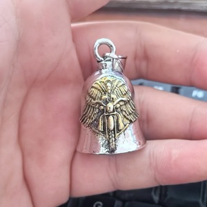 Ciondolo Portafortuna a <span class=keywords><strong>Campanella</strong></span> con Ali d'Angelo Gotiche e Motivo Motociclistico in Acciaio Inox per Uomo - Product Image 6