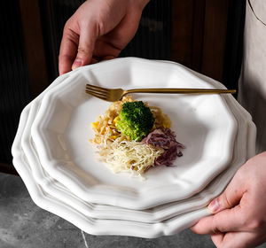 Assiettes de Dîner en Porcelaine Écologiques Haut de Gamme, Assiettes à Dessert à Bord Solide pour Hôtels, Restaurants et Mariages - Product Image 6