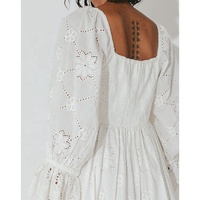 ENYA Vente en gros d'usine Mini robe à broderie florale Femme élégante en dentelle Robe de printemps et de vacances Robe ample en coton à œillets