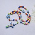 Collier de prière en plastique coloré avec croix pour enfants, pour les cérémonies religieuses catholiques, cadeau de baptême - Product Image 4