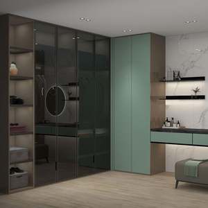 Chambre principale, grand placard avec porte en verre, armoire en bois avec commode - Product Image 2