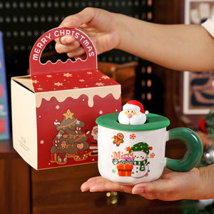Excellent <span class=keywords><strong>Prix</strong></span> Tasse à Café en Céramique et Porcelaine Mignonne de Noël 400 ml, Cadeau, Mugs de Noël en Céramique Rouge Vert Cartoon avec Couvercle Père Noël - Product Image 5