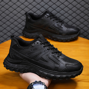 รองเท้าผ้าใบสำหรับผู้ชายสไตล์เดินระบายอากาศได้ดีดีไซน์ตามสั่ง - Product Image 4