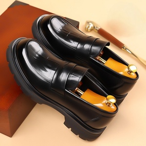 New Model Leather Business Casual Shoes Leather Soft Sole Shoes One-piece Breathable Leather Shoes Wedding Shoes - Product Image 3