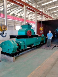Beste Prijs Kleine Elektrische Modder Mengen En Extruderen Apparatuur Klei Extruder <span class=keywords><strong>Machine</strong></span> Voor Het Maken Van Bakstenen Keramische Dakpan - Product Image 5