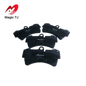 Nuovo per <span class=keywords><strong>Ferodo</strong></span> <span class=keywords><strong>pastiglie</strong></span> freno anteriori in ceramica per Audi per Porsche per Land Rover per Volvo Volkswagen Benz per modelli BMW D1014 D977 - Product Image 1