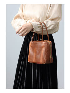 Sac à main en cuir tanné végétal de couleur unie |   Breeze Japon |   Sac fourre-tout décontracté léger à double anse Niche - Product Image 6