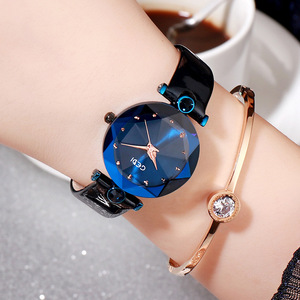 Nouvelle montre tendance pour femme avec embellissements en diamants et bracelet en cuir imperméable - un best-seller - Product Image 2