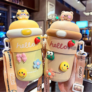 Internet Celebrity Favorite High-Value Large Capacity Glass Drinkware Cute Cartoon Strap Suction Cup Portable and Convenient
