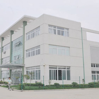 Entreprise de fabrication de bâtiments en entrepôt à structure métallique légère personnalisée Xuzhou offrant un traitement de soudage pour un atelier d'acier