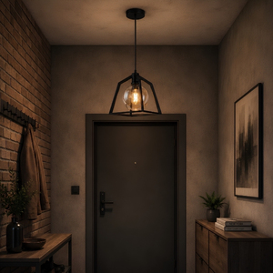 Luminaire suspendu en verre ambré avec globe en métal noir mat trapézoïdal, très vendu - Product Image 4
