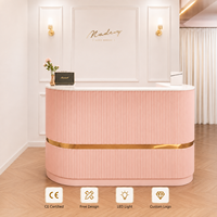 Petit bureau de réception moderne en bois multicolore avec base dorée pour hôpital, spa, bureau commercial, salon, logo personnalisé