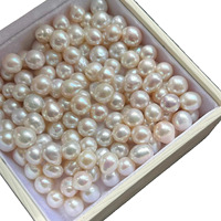 Boucles d'oreilles clous Aimgal Classic en perles Edison 10-11mm, légèrement texturées, blanches, parfaites pour le quotidien et les robes de mariée