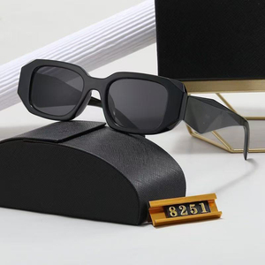 Occhiali da Sole di Lusso Classici Neri con Lenti Anti-UV, Occhiali da Sole di Designer di Marche Famose, Occhiali da Sole Neri a <span class=keywords><strong>Specchio</strong></span> per Donne - Product Image 1