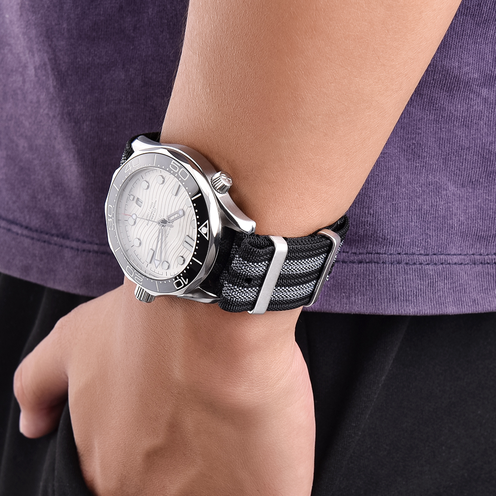 Juelong Premium Stripe Nylon Strap Customized 18mm 20mm 22mm One Piece Ribbed Nylon Watch Strap