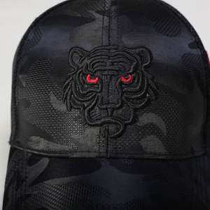 Casquette de baseball personnalisée avec logo, sportive, haute qualité, 6 panneaux, unisexe, broderie 3D, en maille de coton, style camionneur, pour toutes les saisons - Product Image 4