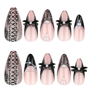 Faux ongles longs en ABS faits main, forme amande, style gothique, avec dentelle, nœuds 3D et accents de perles, coloris nude et dentelle noire, pour soirées ludiques - Product Image 2