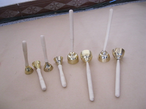 <span class=keywords><strong>Campanas</strong></span> de mano <span class=keywords><strong>campanas</strong></span> <span class=keywords><strong>chinas</strong></span> instrumentos de percusión PZ3B PZ4 gran oferta instrumentos de percusión - Product Image 3