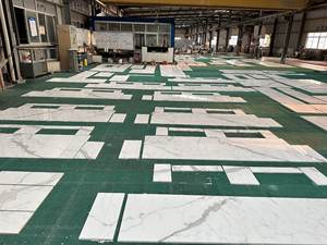 Marbre blanc Calacatta italien de haute qualité avec des veines noires - Product Image 3