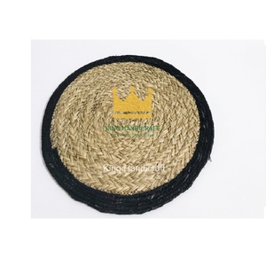 Set de table rond en jonc de mer écologique, fait main, tissé, avec un design bohème pour la décoration de la cuisine et de la salle à manger - Product Image 4