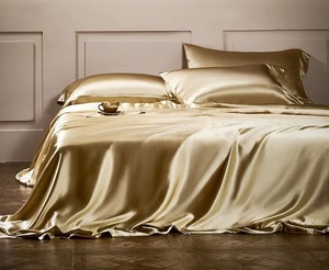 Conjunto de Lençóis de Cetim PVC Luxuosos e Modernos para Cama <span class=keywords><strong>Queen</strong></span> <span class=keywords><strong>Size</strong></span>, Lençol Ajustável Preto Macio e Sedoso com Bolsos Profundos, Conjunto de Cama de Cetim - Product Image 4