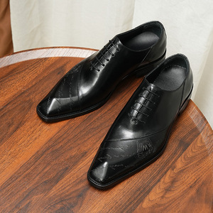 Chaussures habillées en cuir véritable pour hommes, à bout pointu, à lacets, couleur unie, logo gravé, semelle extérieure en caoutchouc, livraison directe - Product Image 4