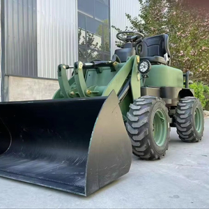 Mini Cargador de Ruedas 4x4 de 800 kg con Certificación CE ISO para Uso Agrícola y de Jardinería, con Batería de Litio - Product Image 1