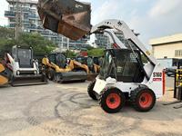 Kubota 25PS Motorgetriebener Derette V1000 Bobcat Mini-Skid-Diesel-Lader mit Kompaktlader-Anbaugerät