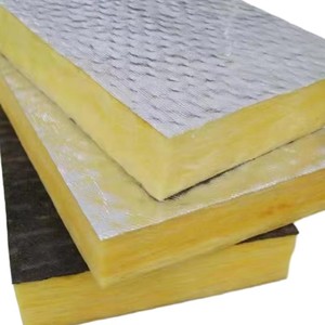 Couverture isolante en <span class=keywords><strong>fibre</strong></span> <span class=keywords><strong>de</strong></span> verre doublée <span class=keywords><strong>de</strong></span> feuille d'aluminium, laine <span class=keywords><strong>de</strong></span> <span class=keywords><strong>fibre</strong></span> <span class=keywords><strong>de</strong></span> verre doublée <span class=keywords><strong>de</strong></span> feuille d'aluminium, matériau en <span class=keywords><strong>bois</strong></span> - Product Image 5