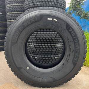 Pneu de camion radial robuste 295/80R22.5 LCH T-REX pour chargeuses compactes, pour remplacement/réparation - Product Image 3
