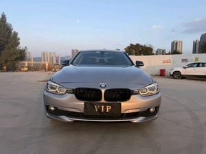 BMW Série 3 320Li M berline 2017 avec boîte <span class=keywords><strong>de</strong></span> vitesses <span class=keywords><strong>automatique</strong></span>, direction à gauche, caméra <span class=keywords><strong>de</strong></span> recul, traction avant, cuir foncé, toit ouvrant panoramique - Product Image 2