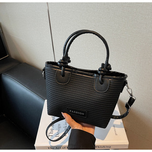 <span class=keywords><strong>Borsa</strong></span> a tracolla da donna di lusso leggero 2025, nuova collezione, modello quadrato, firmata, calda e di tendenza - Product Image 6
