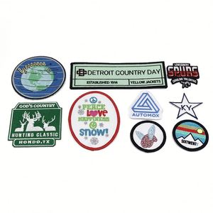 Patch décoratif brodé personnalisé thermocollant résistant au lavage pour veste en jean et sac à dos - Product Image 1