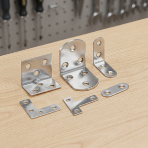 Support triangulaire en acier au carbone industriel pour la fixation et le soutien des cadres d'armoires - Product Image 2