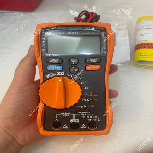 Keysight AGILENT U1232A DMM HH 3 1/2 Digital <b>Multimeter</b> - Product Image 1