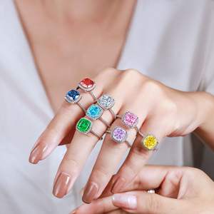 Anillo Halo con Corte Cojín de Plata de Ley S925 con Aspecto de Moissanita para Mujer, Joyería de Compromiso de Lujo - Product Image 1