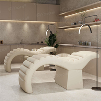 Lit de soin facial Yoocell luxueux et personnalisable avec coussin moelleux pour une esthétique moderne et un rétablissement bien-être