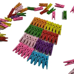100pcs 25mm Mini forcine per vestiti in legno colorato Baby Hanging Craft Clips Party Decor