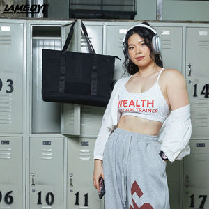 LAMGOYI Vente en gros Sacs de voyage pliables grande capacité Fermeture à glissière imperméable Sac de sport de plein air pour femmes - Product Image 3