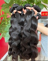 Vente en gros de mèches de cheveux indiens vierges non traités 10A, ondulées, extensions de cheveux humains provenant d'un fournisseur