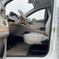 Vehículo eléctrico de cuatro ruedas, cuatro puertas y cuatro asientos, de baja velocidad, fabricado en China, para uso doméstico, ideal para familias y para desplazamientos urbanos.