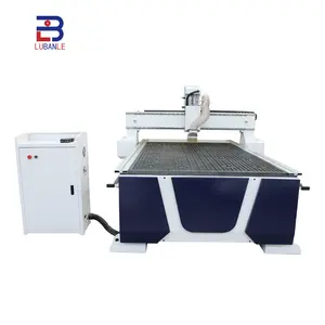 Machine à bois CNC machine de gravure 3D automatique CNC machine de découpe 1325 bois CNC routeur à vendre